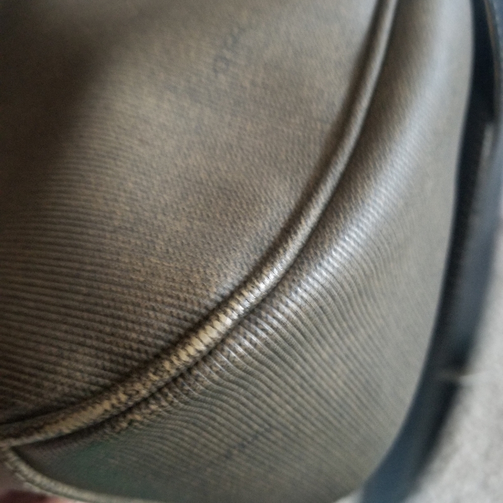 Fendi Rare Vintage Stitched cross body bag - Picture 14 of 14